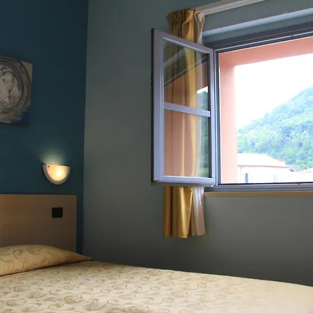 Hotell Lizard 3*