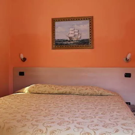 Hotell Lizard 3*