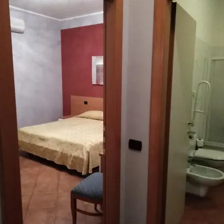 Hotell Lizard Como